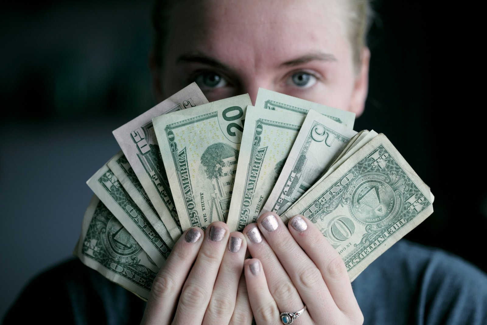 How to Build Healthy Money Habits: 20 Daily Financial Habits for Long-Term Success (2026 Guide)