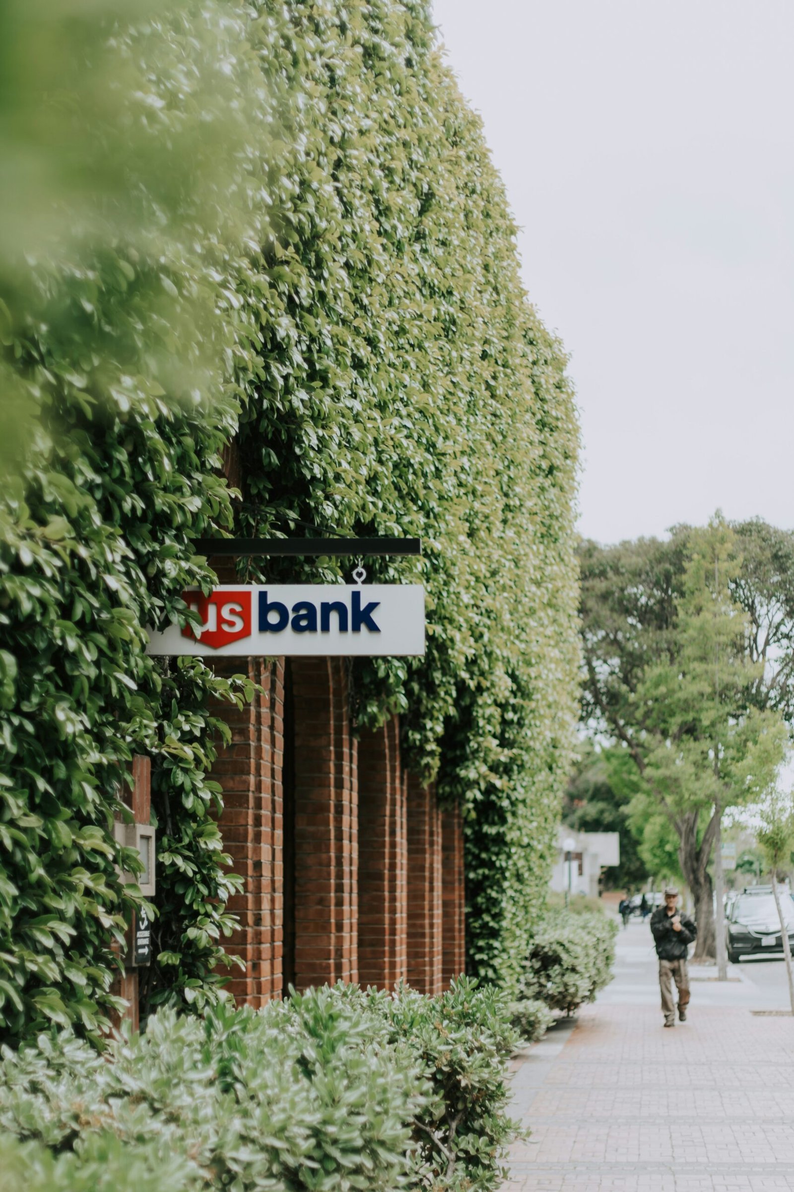 How to Open Your First Bank Account (2026 Step-by-Step Guide)